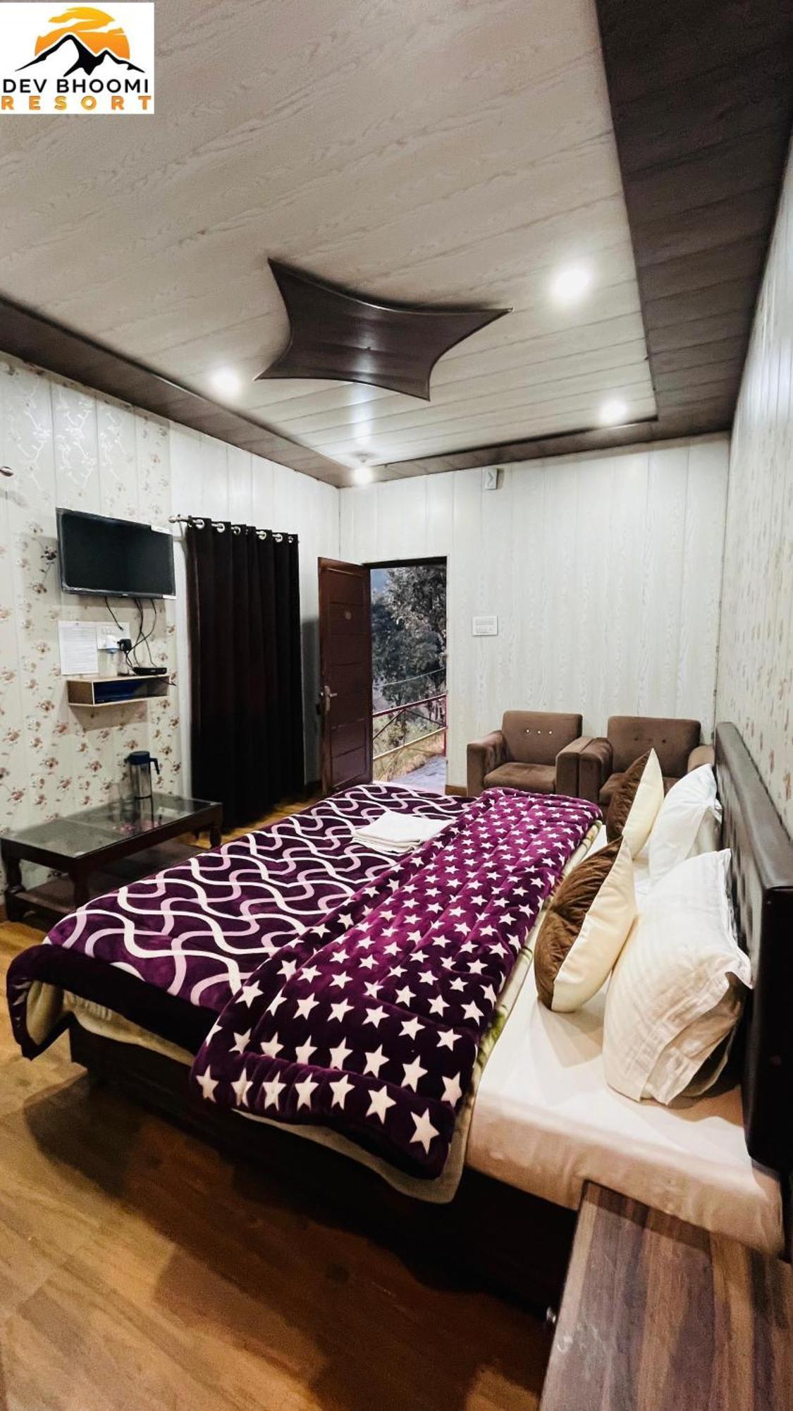 Dev Bhoomi Resort Kanatal Exterior foto